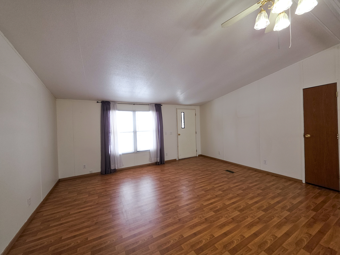 603 North Worthey Street Flora, IL 62839 - Photo 8 of 75