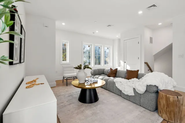 $1,215,000 | 16 Elm Street, Unit 16, Newton, MA 02465