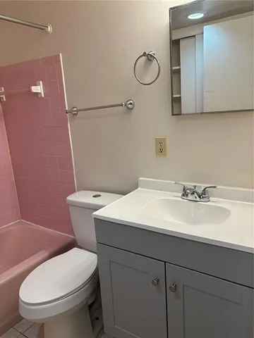 $1,200 | 1008 Pinellas Street, Unit 11, Clearwater, FL 33756