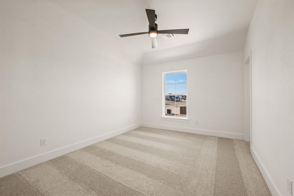 116 Evanston Court Rhome, TX 76078 - Photo 33 of 39