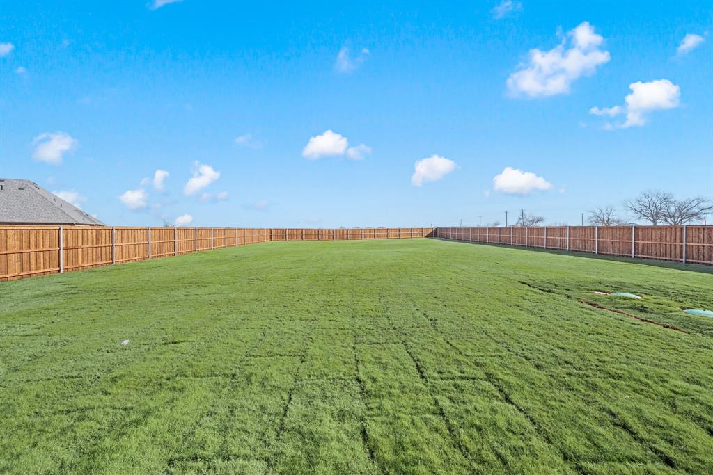 116 Evanston Court Rhome, TX 76078 - Photo 36 of 39