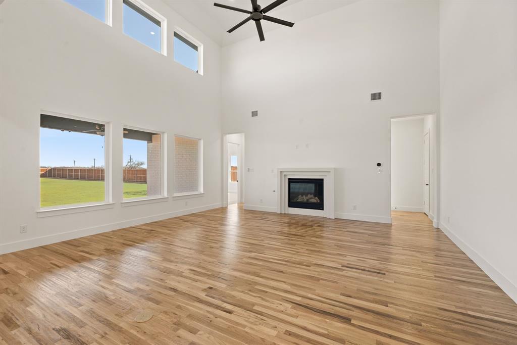 116 Evanston Court Rhome, TX 76078 - Photo 7 of 39