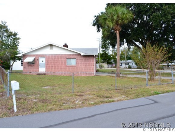 1702 Edgewater Drive Edgewater, FL 32132 - Photo 3 of 10 Gallery Image 3