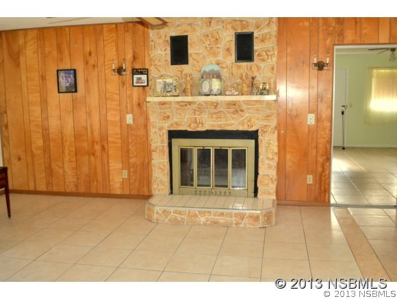 1702 Edgewater Drive Edgewater, FL 32132 - Photo 6 of 10 Gallery Image 6