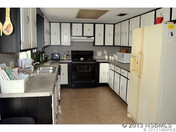 1702 Edgewater Drive Edgewater, FL 32132 - Photo 8 of 10 Gallery Image 8
