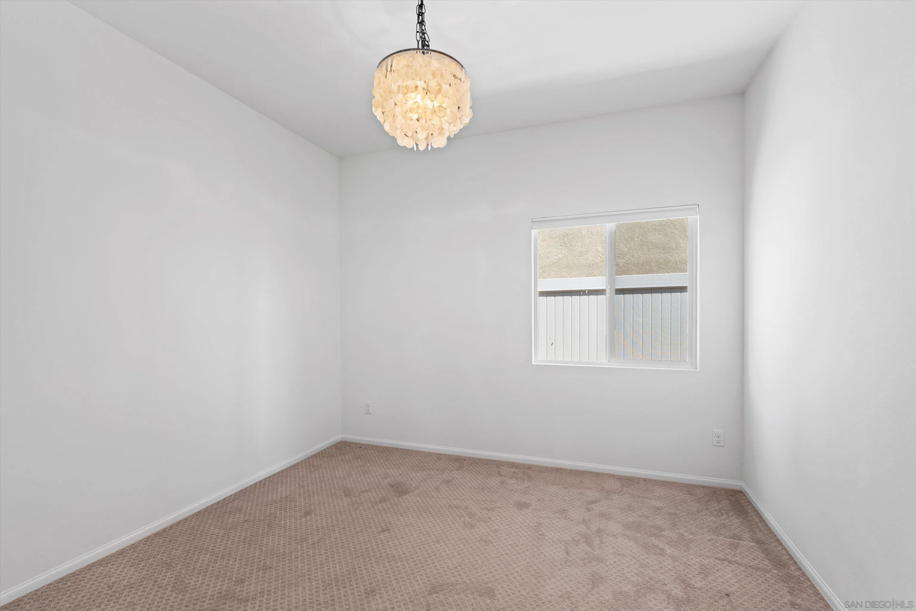 339 Calabrese Street Fallbrook, CA 92028 - Photo 22 of 35