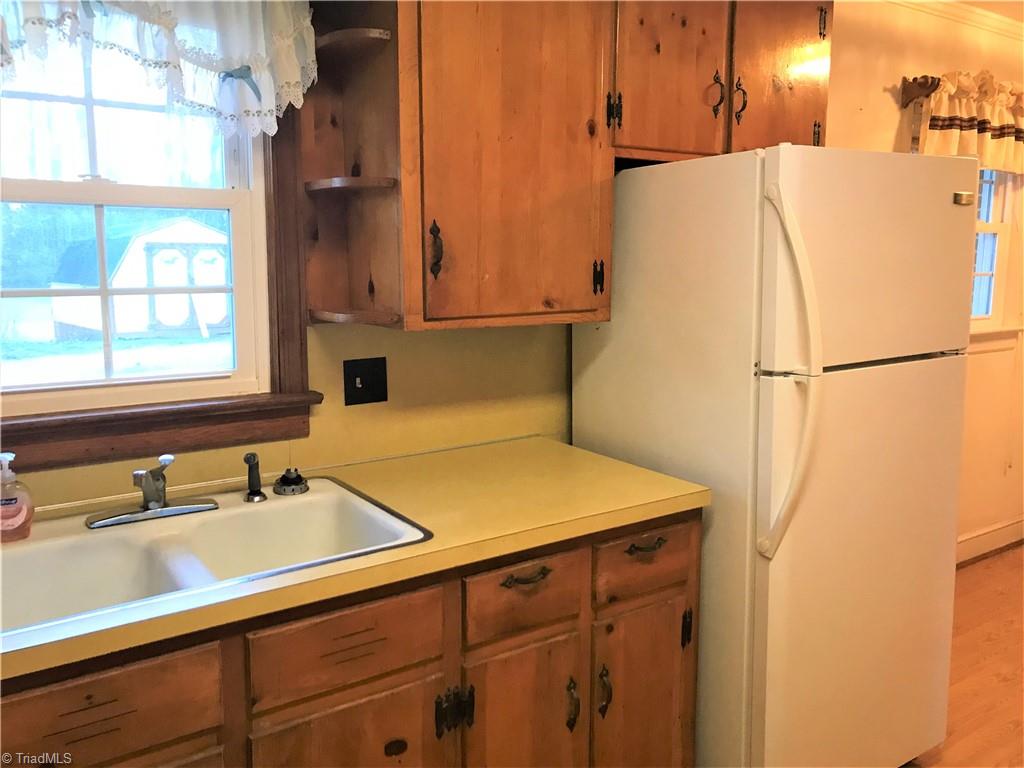 141 Setliff Road Reidsville, NC 27320 - Photo 13 of 20 Kitchen