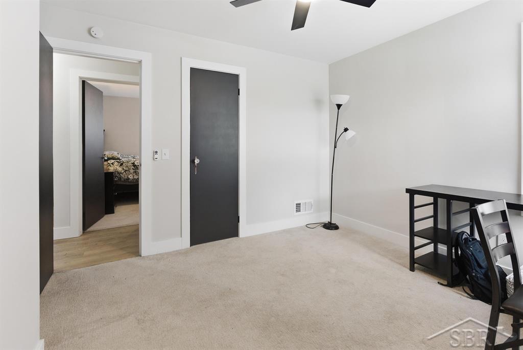 305 West Sugnet Road Midland, MI 48640 - Photo 19 of 27 50205160-a657c223-a246-406a-a4d5-33b4aab9bfac.JPG