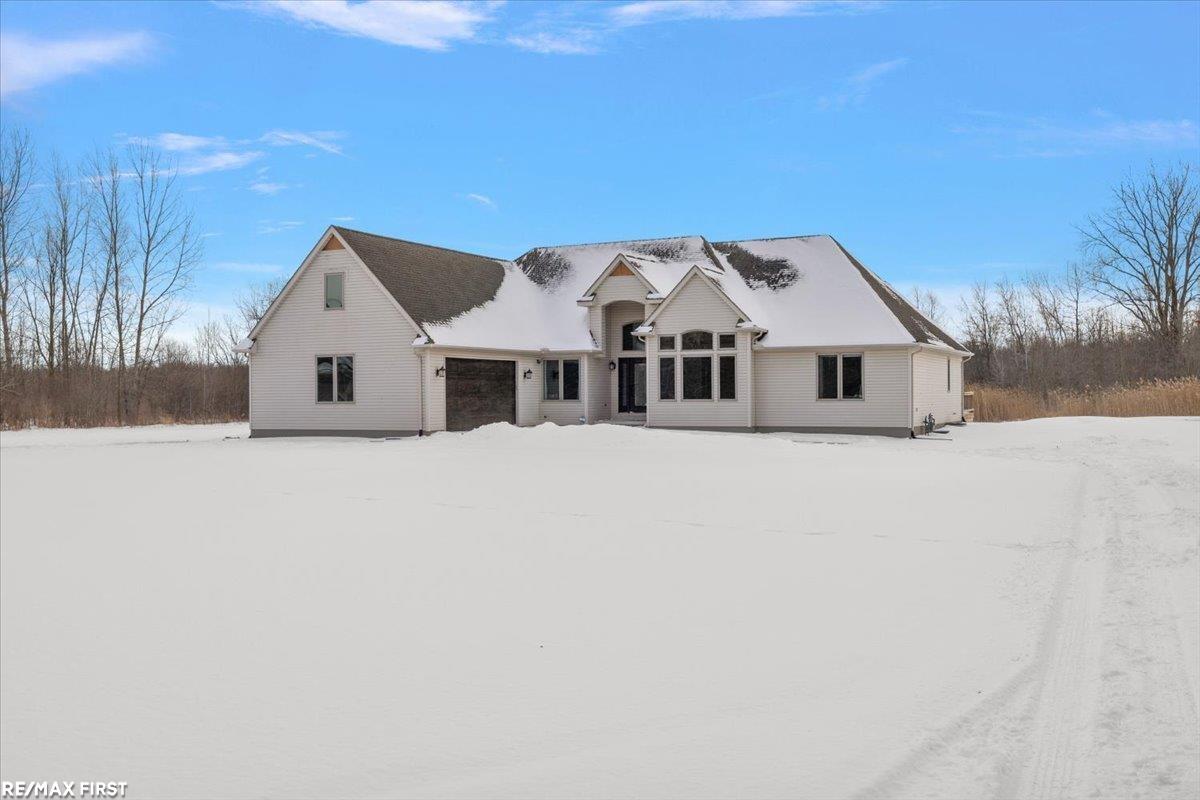 6593 Springborn Road East China, MI 48054 - Photo 3 of 85 50198059-e4b47429-d5cb-4eb0-b664-fb22e261e02a.JPG