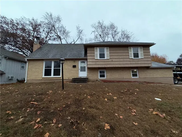 $209,900 | 13309 Park Hills Drive, Grandview, MO 64030