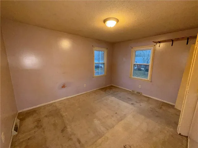 $199,900 | 13309 Park Hills Drive, Grandview, MO 64030