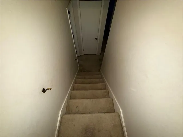 $199,900 | 13309 Park Hills Drive, Grandview, MO 64030