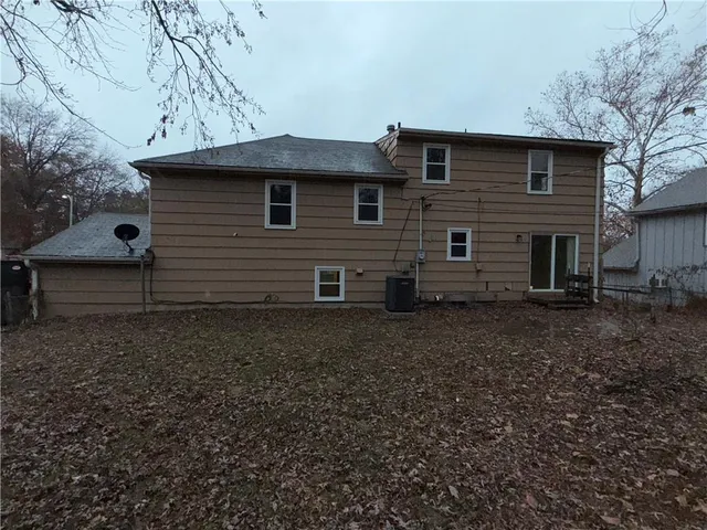 $199,900 | 13309 Park Hills Drive, Grandview, MO 64030