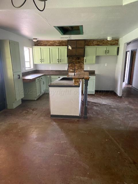 235 Cliffside Drive Amarillo, TX 79118 - Photo 2 of 6 Cliffside_kitchen