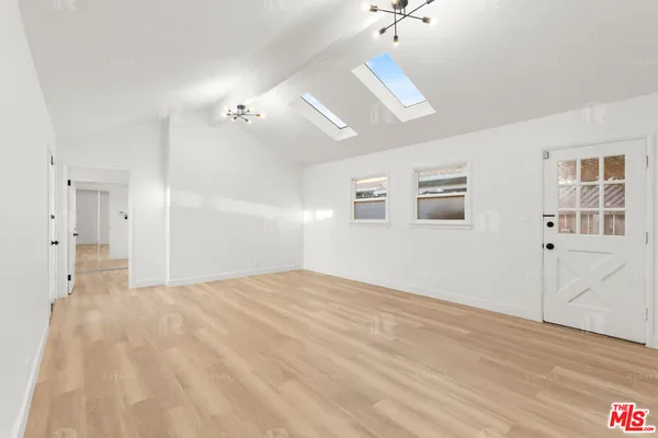 $7,895 | 12811 Waddell Street, Valley Village, CA 91607