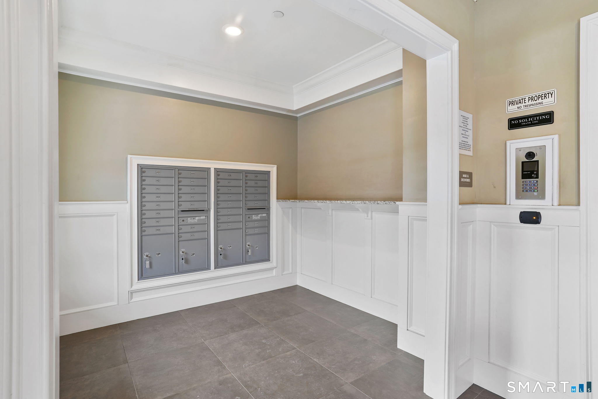 233 Danbury Road, Unit A209 Ridgefield, CT 06877 - Photo 22 of 25 a view of an empty room with a window