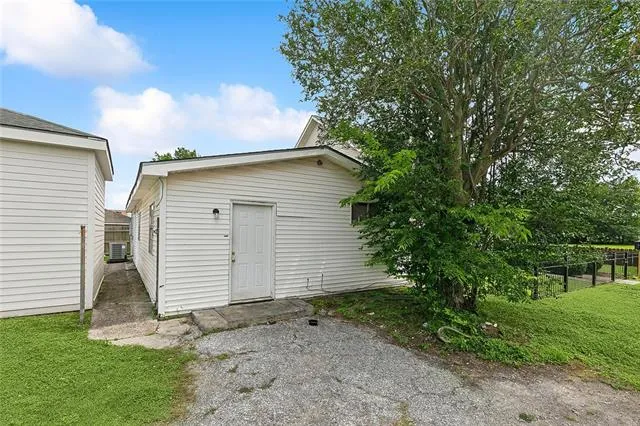 $295,000 | 601 Mehle Street, Unit A&B, Arabi, LA 70032