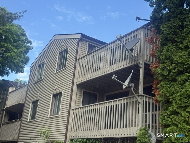 7 Padanaram Road, Unit B23 Danbury, CT 06811 - Photo 2 of 10
