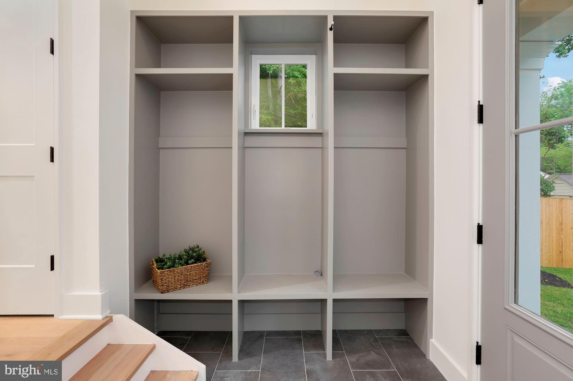 5703 A Ridgefield Road Bethesda, MD 20816 - Photo 17 of 47 Mudroom Cubbies