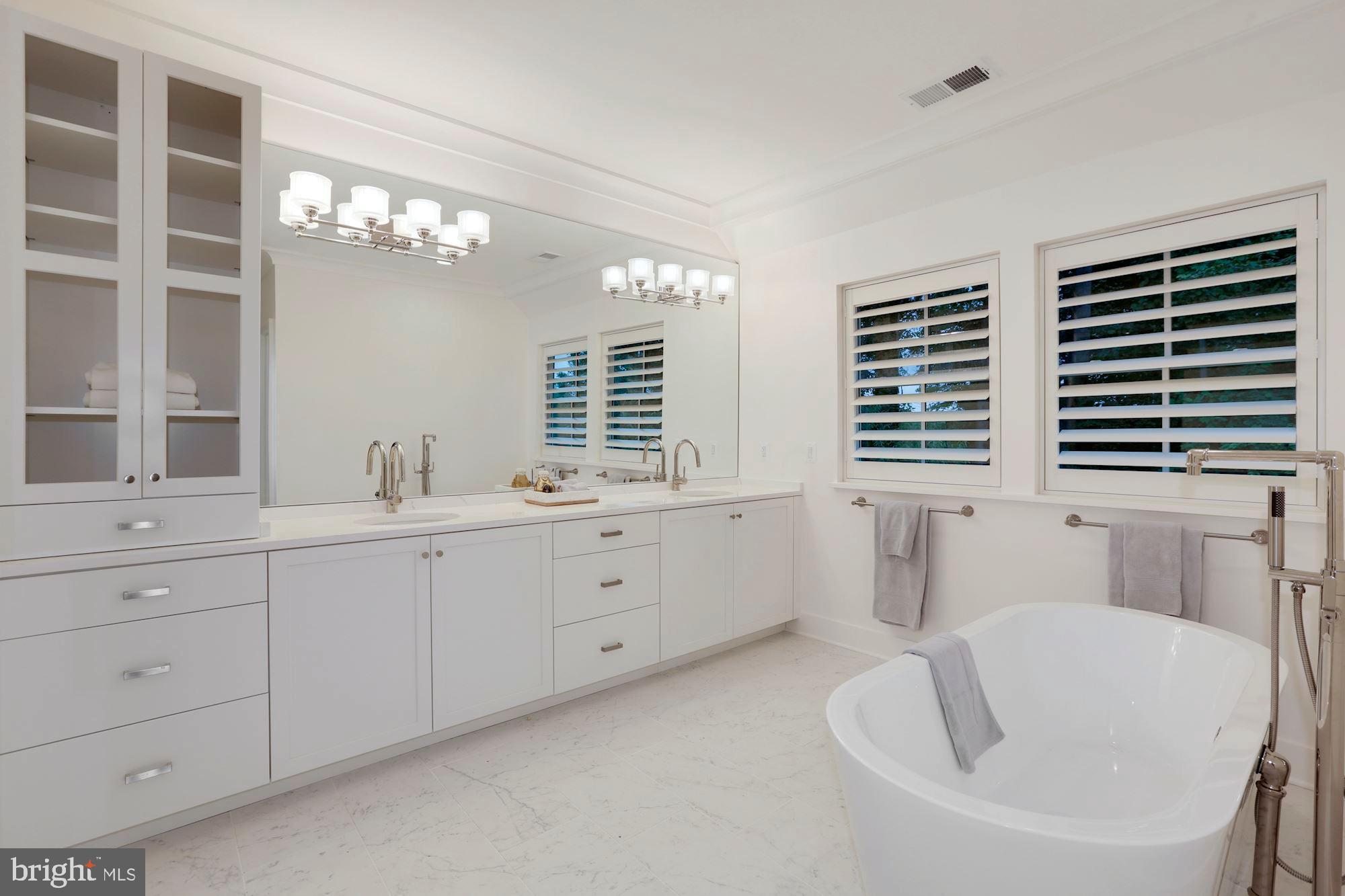 5703 A Ridgefield Road Bethesda, MD 20816 - Photo 26 of 47 Master Bathroom
