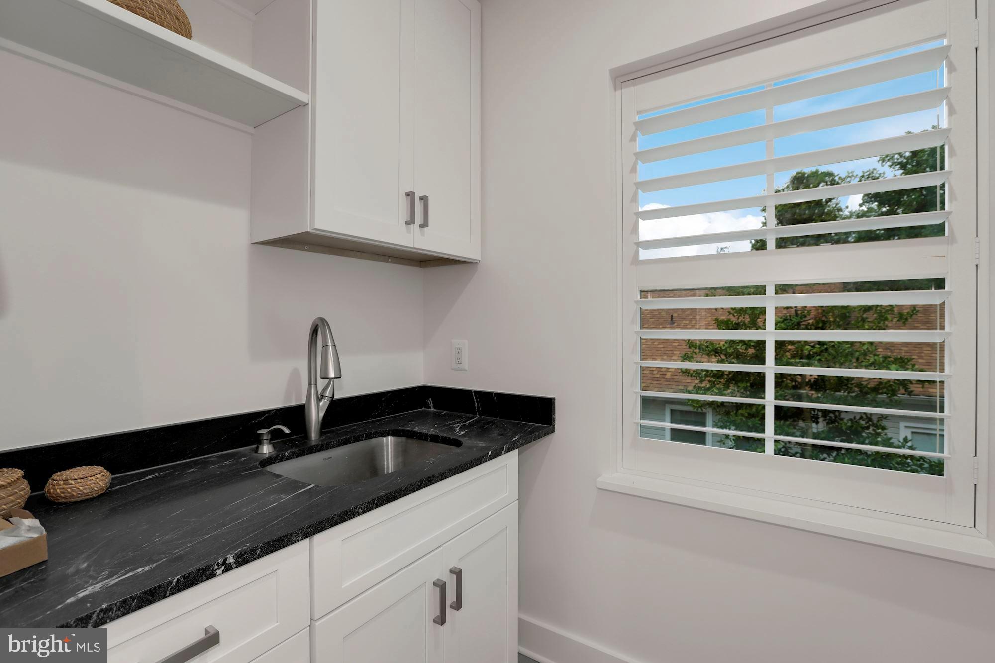 5703 A Ridgefield Road Bethesda, MD 20816 - Photo 31 of 47 Laundry Room