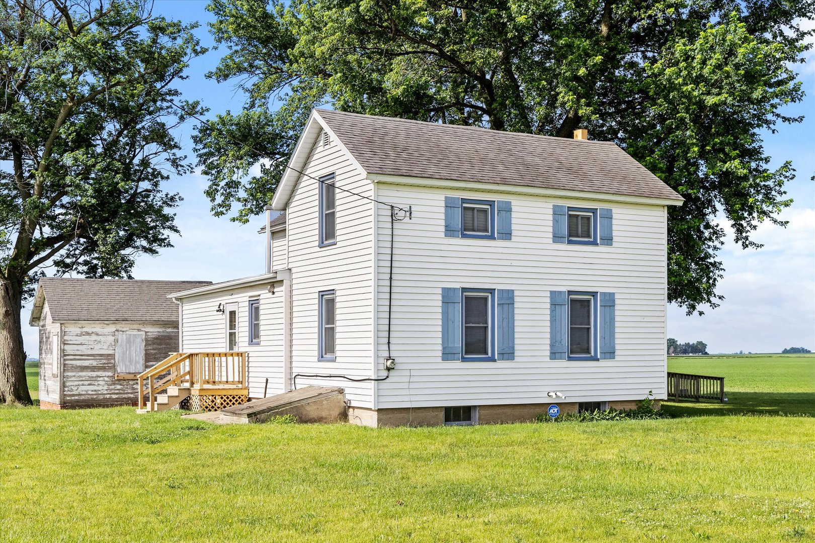 754 North 14th Road Streator, IL 61364 - Photo 2 of 43