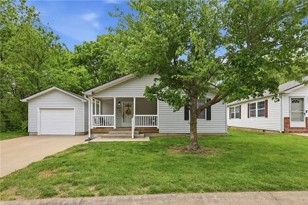 $199,999 | 7901 Northwest 122nd Court, Kansas City, MO 64163