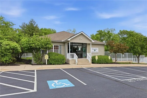 $199,999 | 7901 Northwest 122nd Court, Kansas City, MO 64163