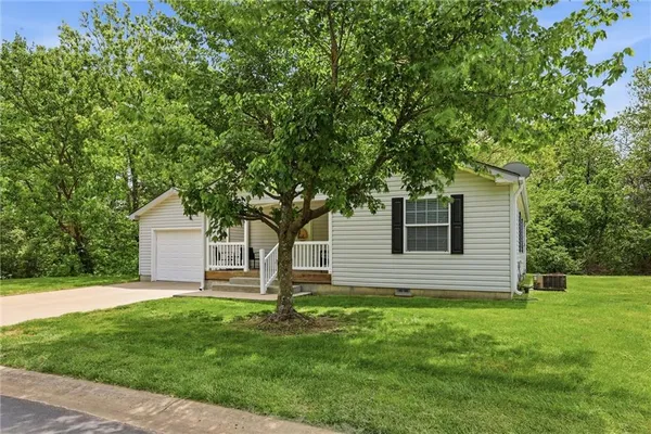 $199,999 | 7901 Northwest 122nd Court, Kansas City, MO 64163
