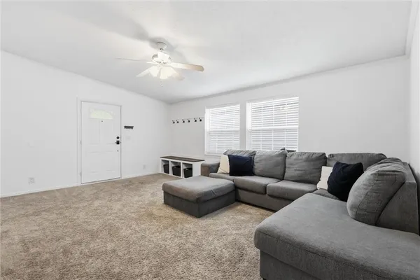 $199,999 | 7901 Northwest 122nd Court, Kansas City, MO 64163