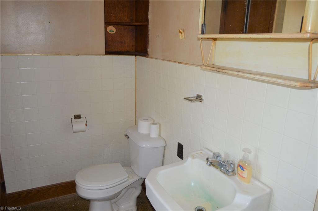 8600 Fulp Road Stokesdale, NC 27357 - Photo 28 of 30 Gallery Image 28