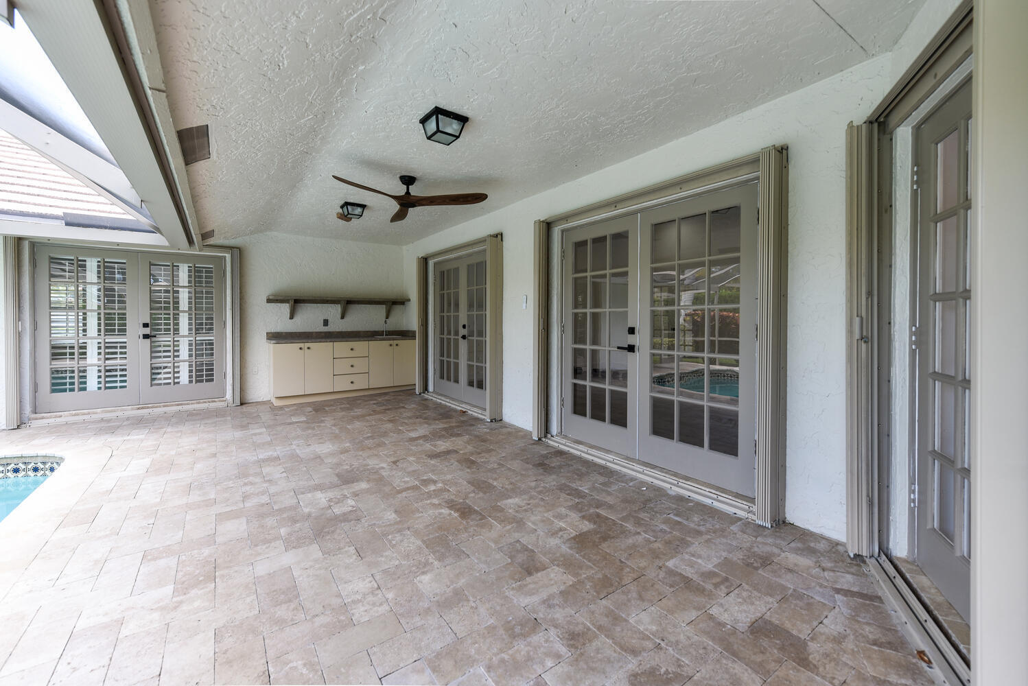 3185 St James Drive Boca Raton, FL 33434 - Photo 32 of 41 36.Patio