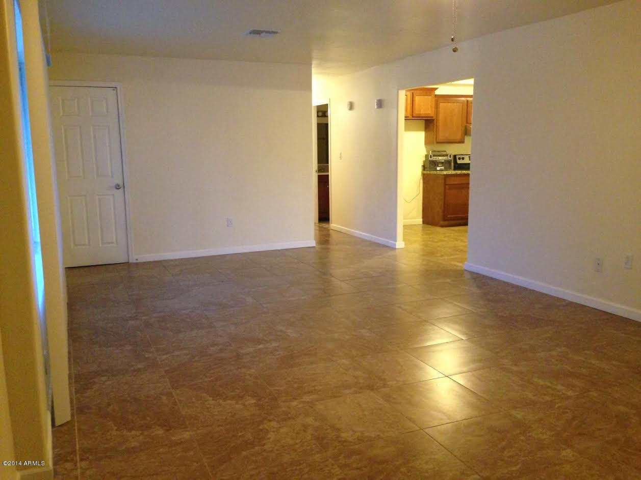 4847 West Coronado Road Phoenix, AZ 85035 - Photo 3 of 23 Entryway with new tile and paint