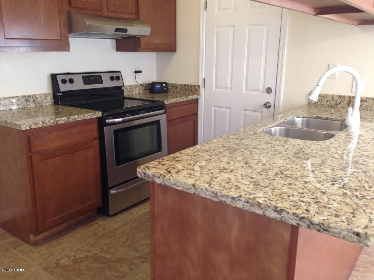 4847 West Coronado Road Phoenix, AZ 85035 - Photo 8 of 23 New granite and fixtures