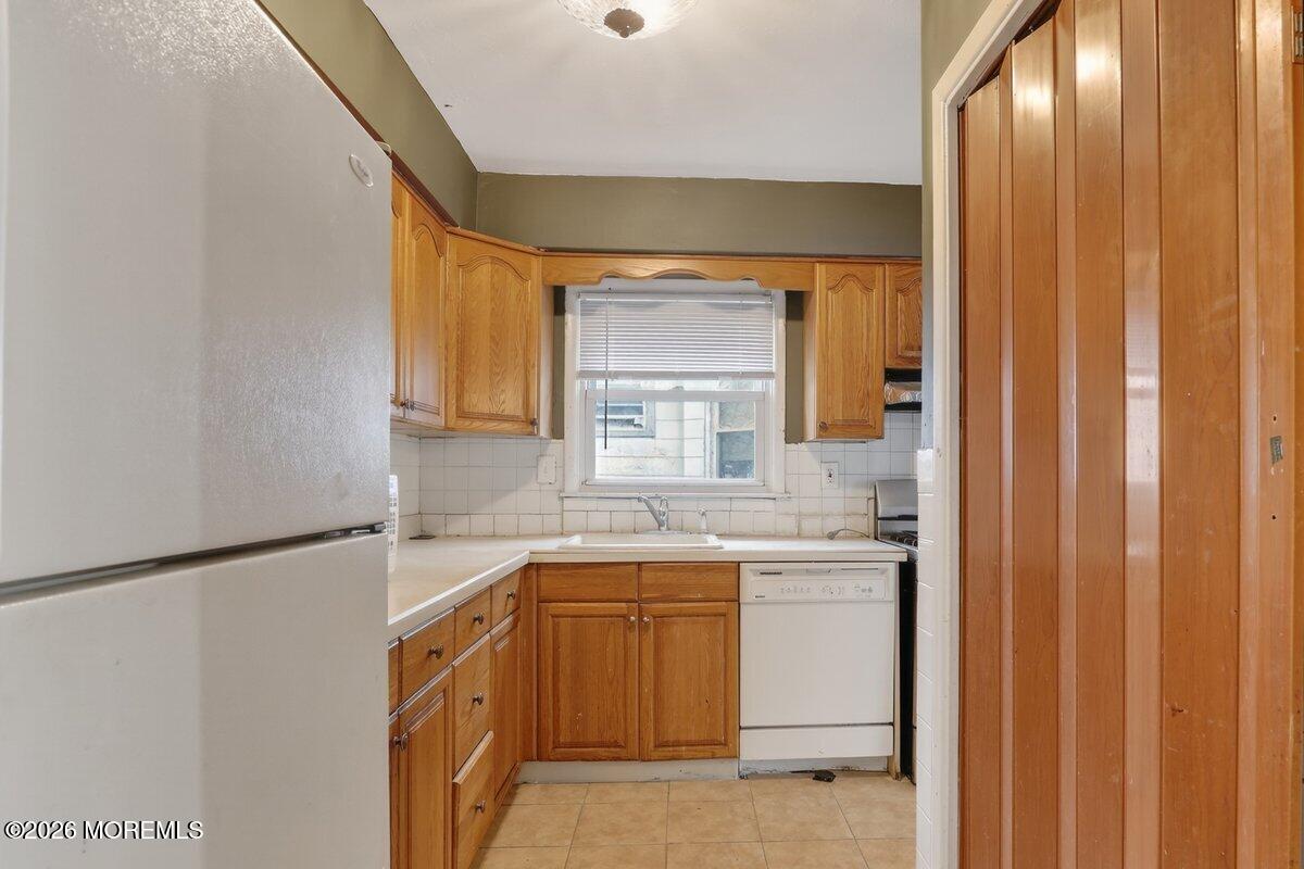 289 Bridge Avenue Red Bank, NJ 07701 - Photo 22 of 63 Kitchen 3(1)