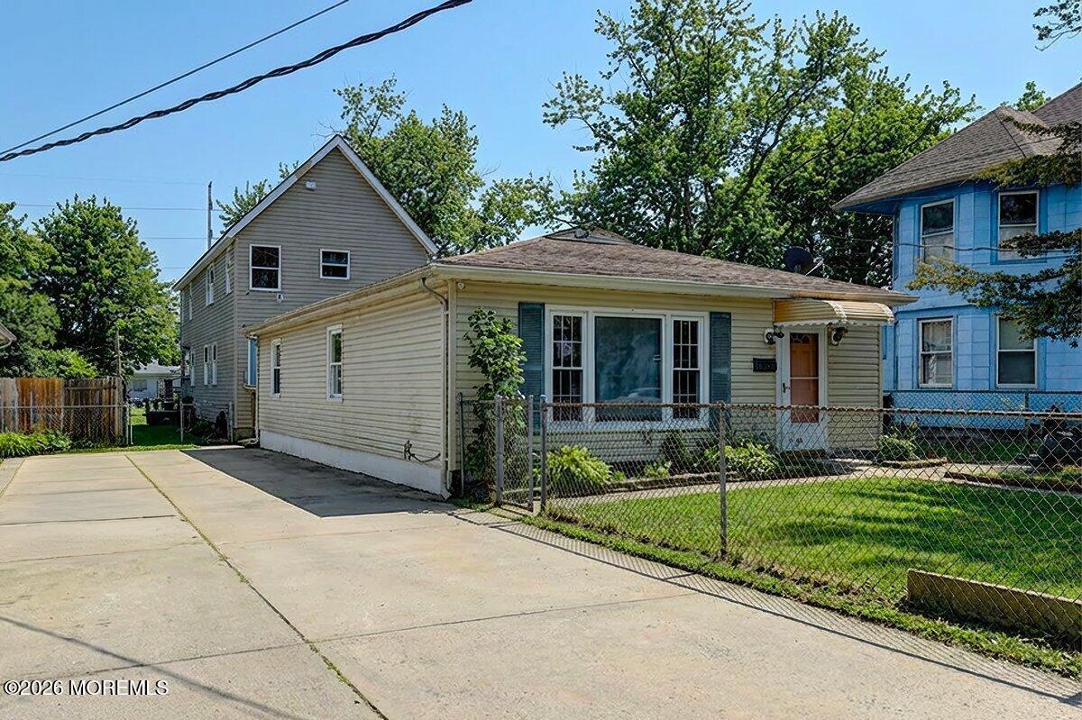 289 Bridge Avenue Red Bank, NJ 07701 - Photo 37 of 63 Front 3