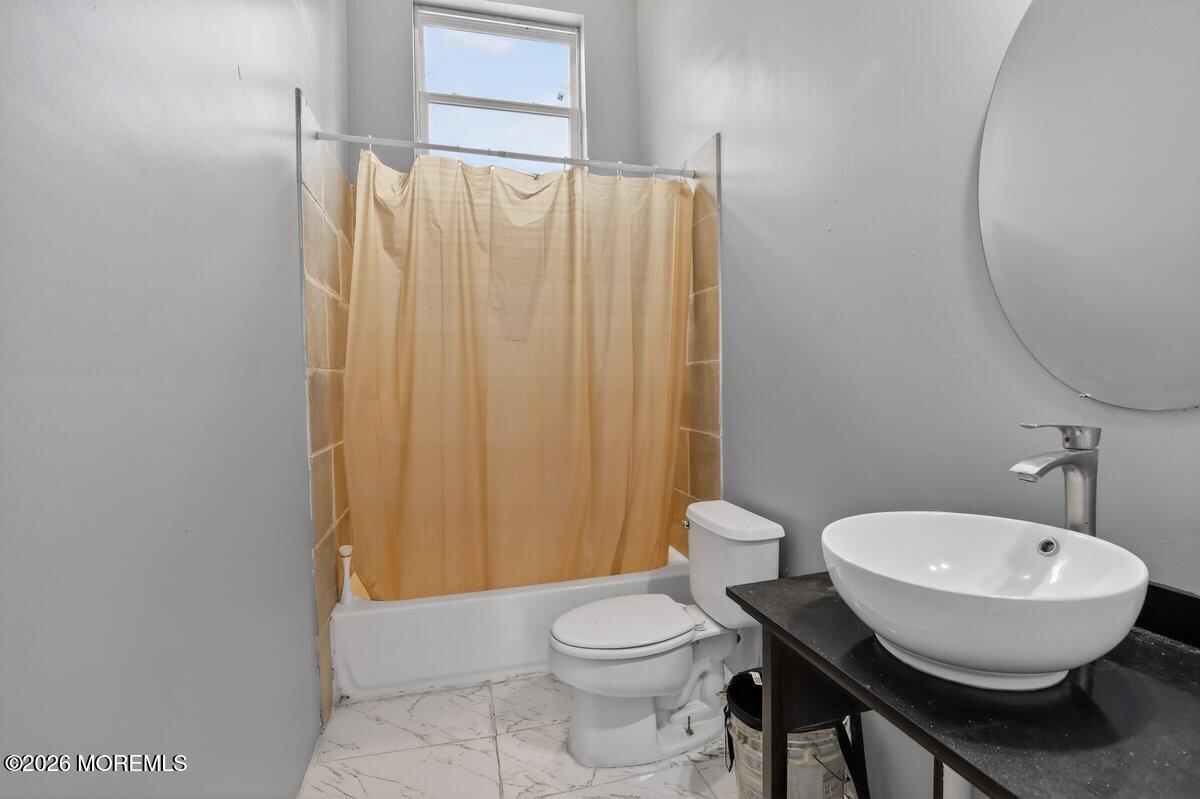 289 Bridge Avenue Red Bank, NJ 07701 - Photo 7 of 63 Bathroom 3