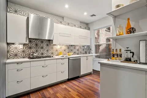 $1,050,000 | 1692 Washington Street, Unit 2, Boston, MA 02118