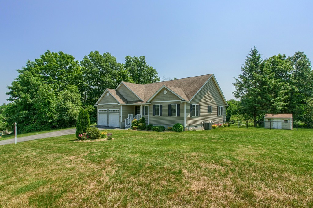 6 Clement Road Dracut, MA 01826 - Photo 4 of 30