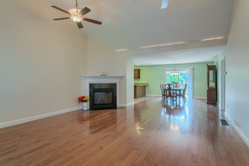 6 Clement Road Dracut, MA 01826 - Photo 6 of 30