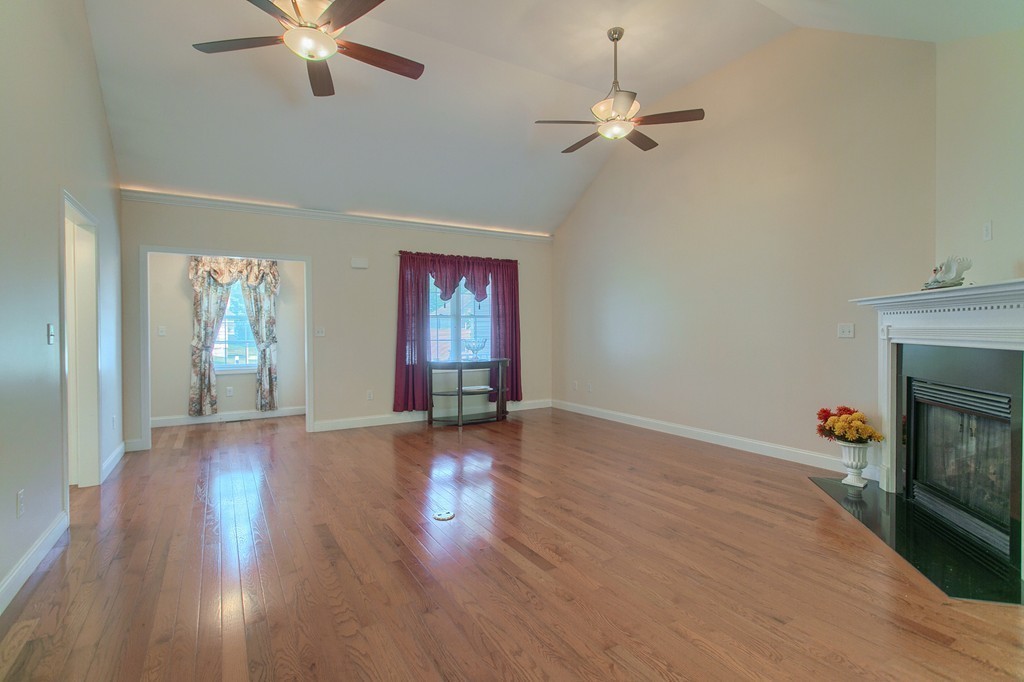 6 Clement Road Dracut, MA 01826 - Photo 7 of 30