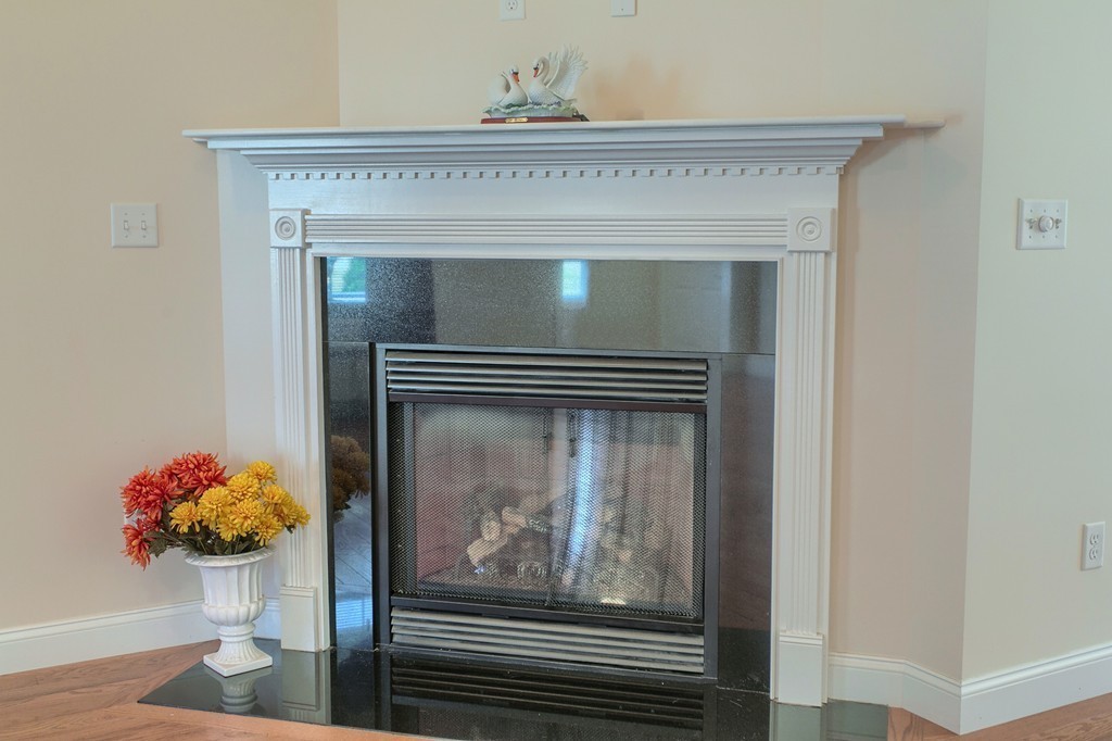 6 Clement Road Dracut, MA 01826 - Photo 8 of 30