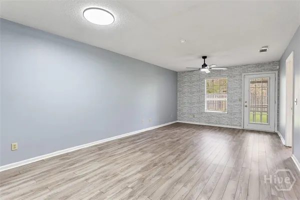 $1,450 | 211 Edgewater Road, Unit 36, Savannah, GA 31406