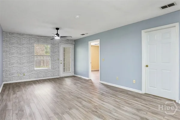 $1,450 | 211 Edgewater Road, Unit 36, Savannah, GA 31406