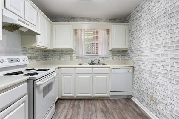 $1,450 | 211 Edgewater Road, Unit 36, Savannah, GA 31406