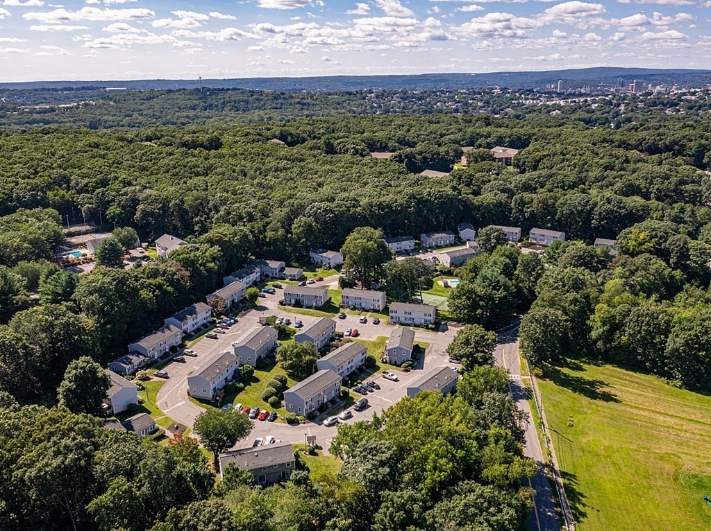 270 Sunderland Road, Unit 19 Worcester, MA 01604 - Photo 2 of 39 Gallery Image 2