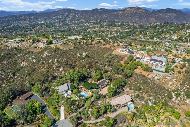 $1,885,000 | 2057 Hidden Crest Drive, El Cajon, CA 92019