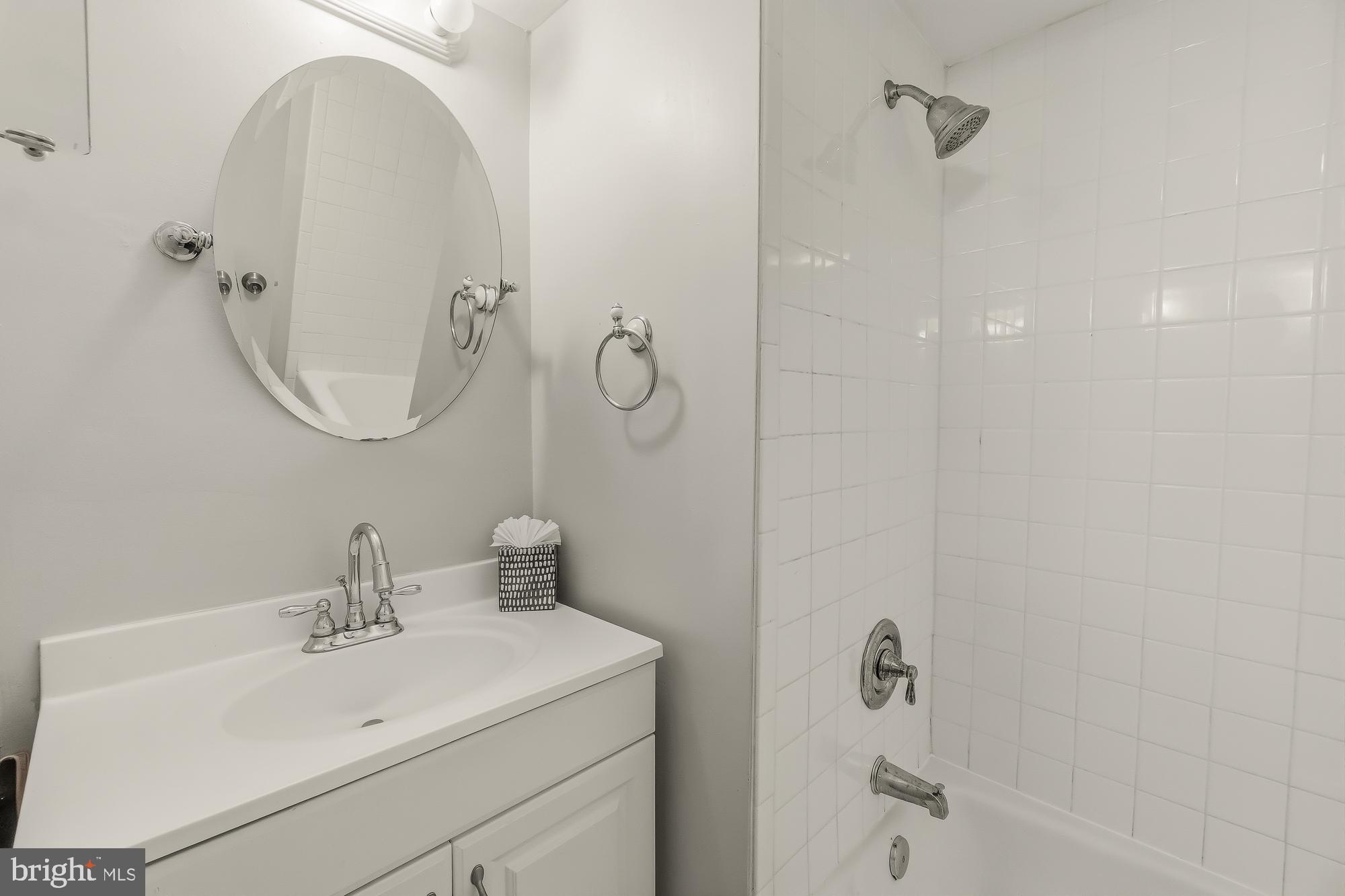 3206 Spartan Road, Unit 14 Olney, MD 20832 - Photo 25 of 36 Full bath #2