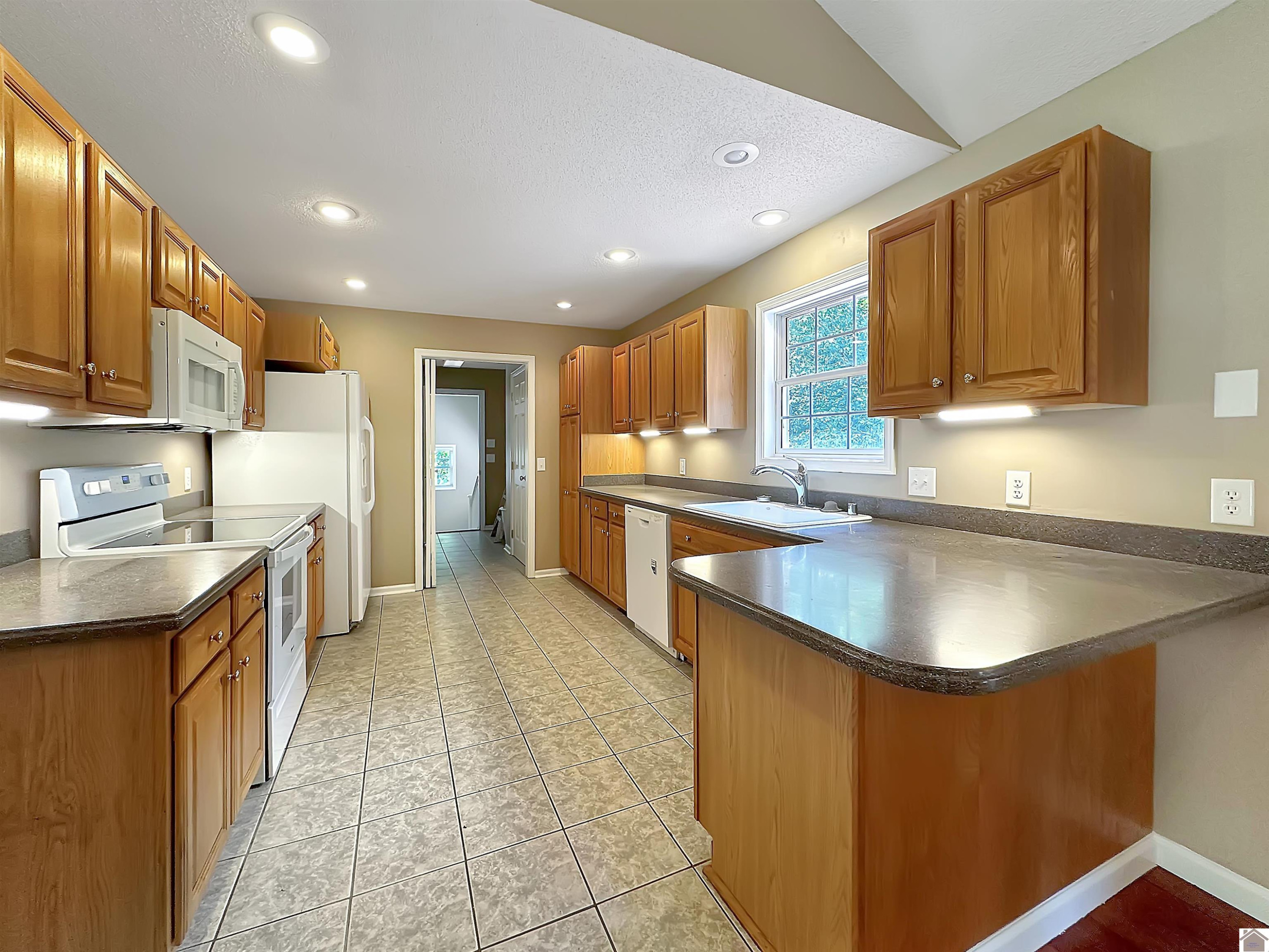 4699 Faxon Road Murray, KY 42071 - Photo 4 of 21 Photo 4