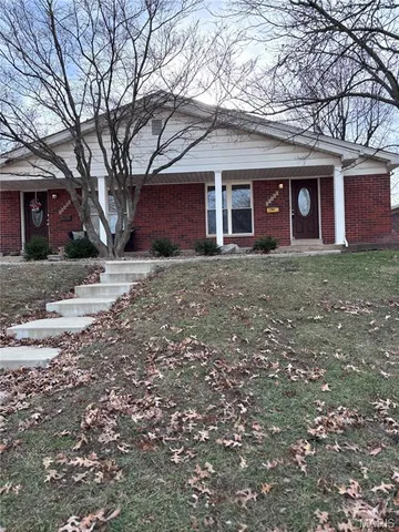$1,800 | 10166 Buffton Drive, St. Louis, MO 63123